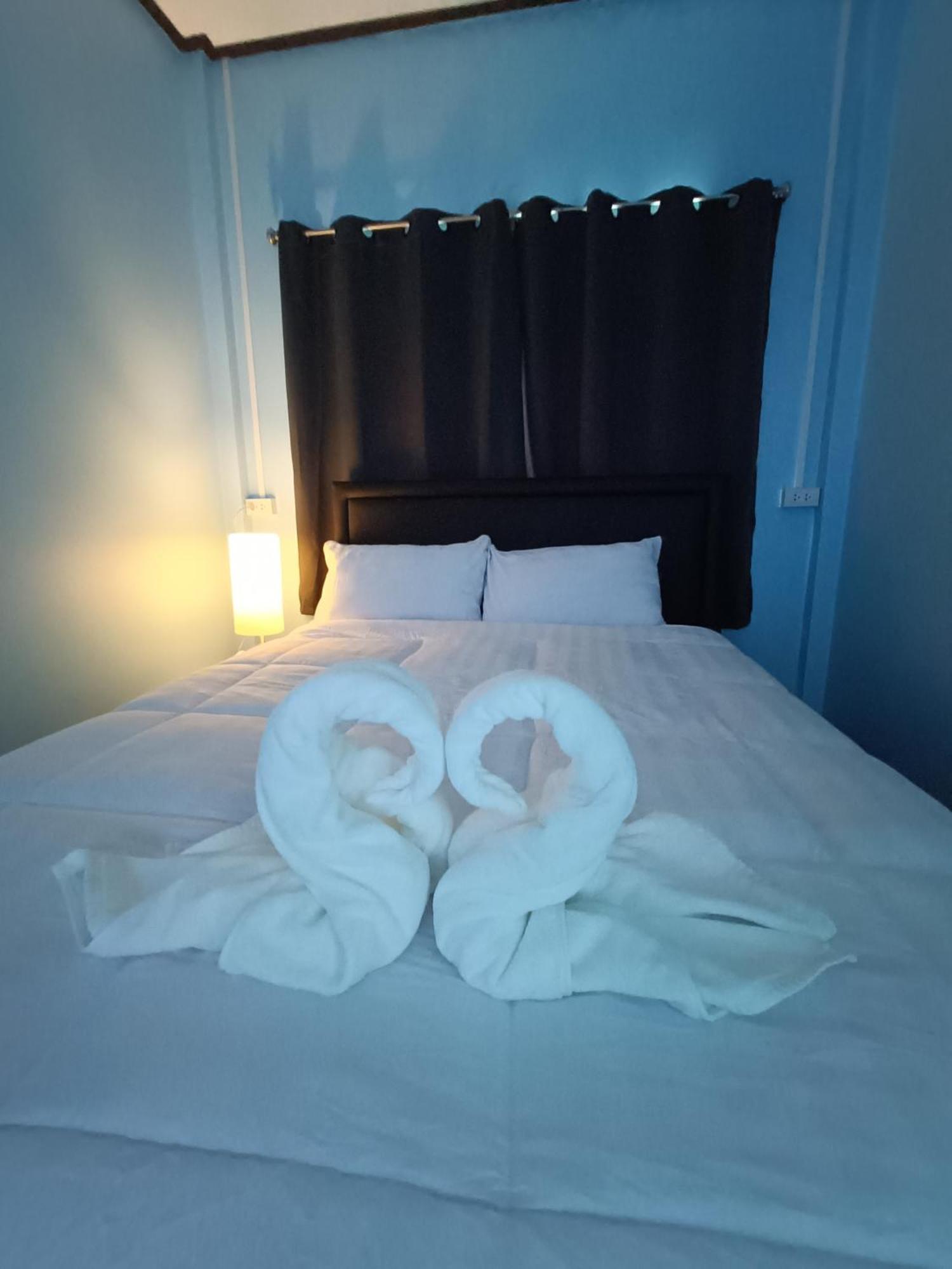 Wora Home Huahin Bagian luar foto