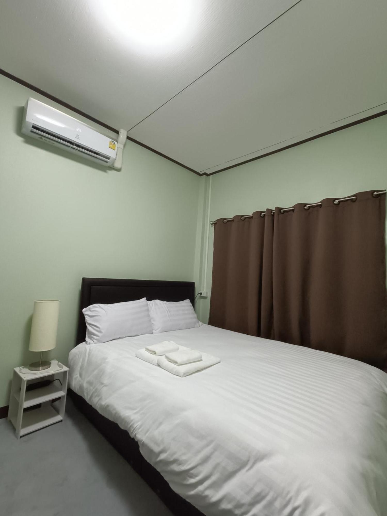 Wora Home Huahin Bagian luar foto